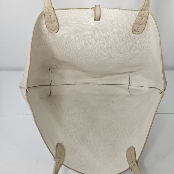 Y2K BCBG Paris Reversible Faux Leather Tote Laptop Bag Beige Goldtone Hardware - Picture 12 of 16